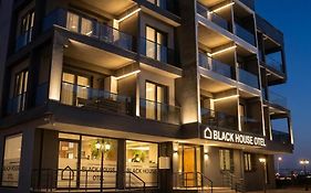Black House Otel